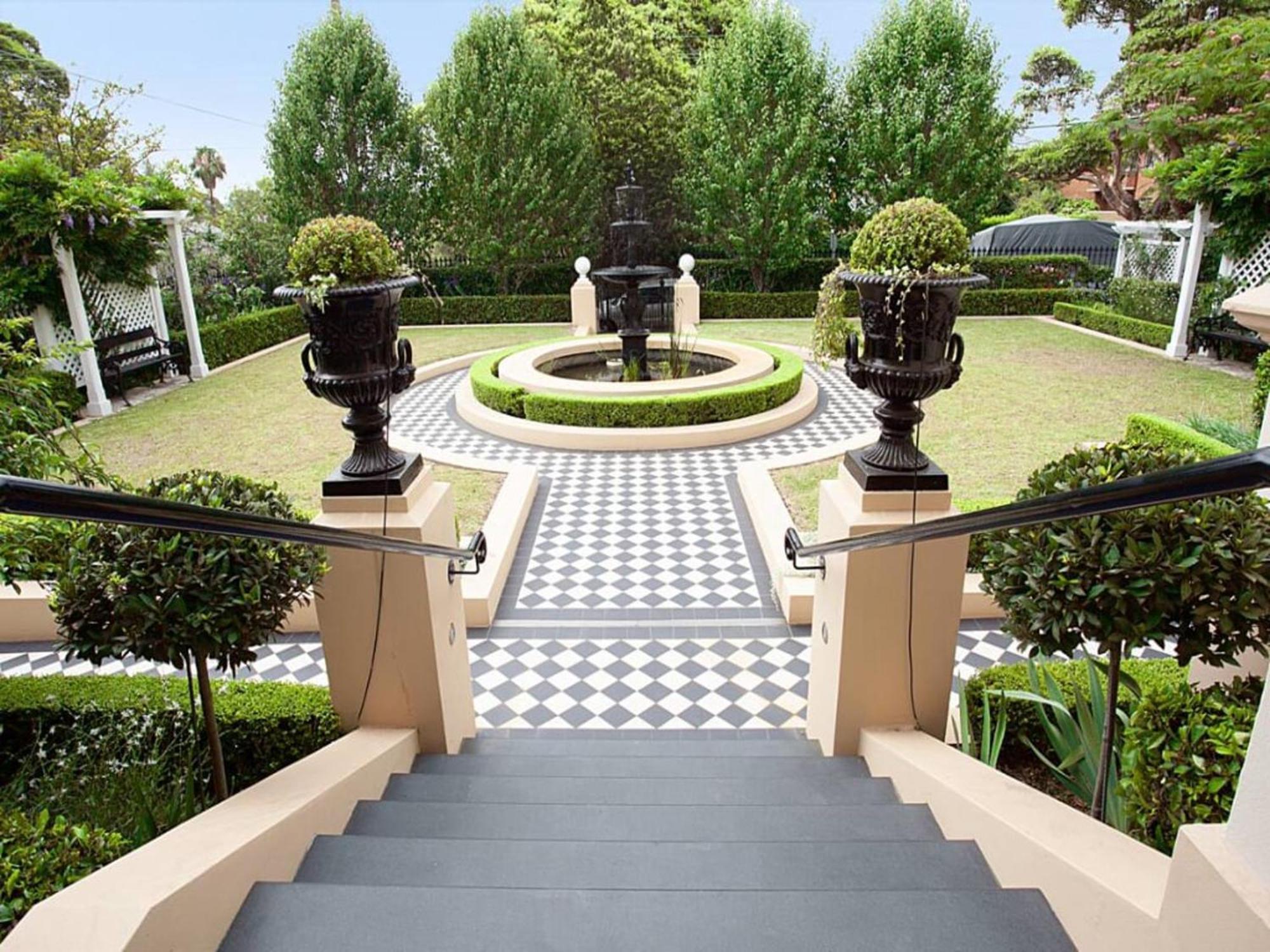 Inner-west In A Perfect Location Apartment